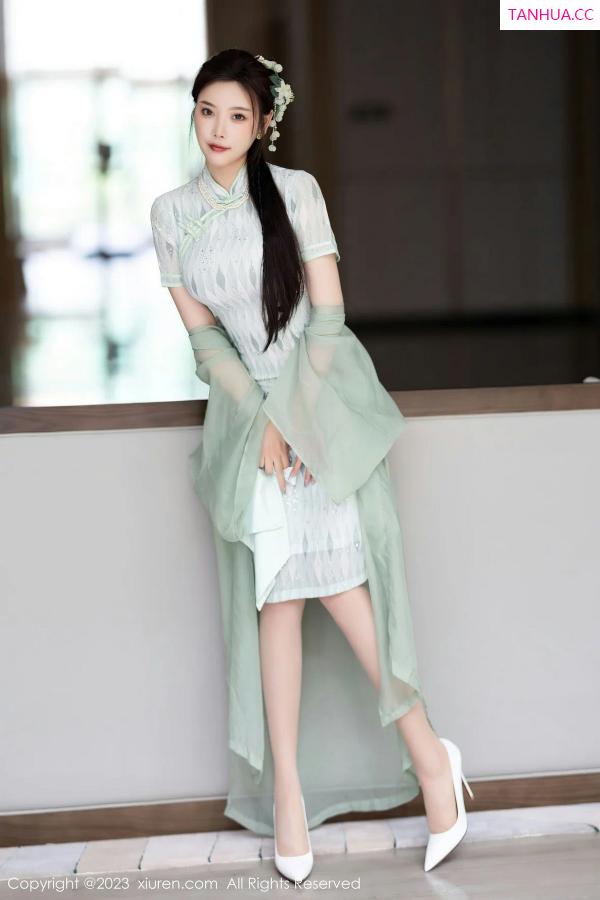 杨晨晨 sugar小甜心CC [XiuRen]高清写真图 2023.06.27 No.6983 杨晨晨Yome 旗袍美腿第9张图片